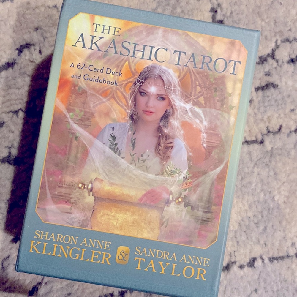 The akashic tarot deck